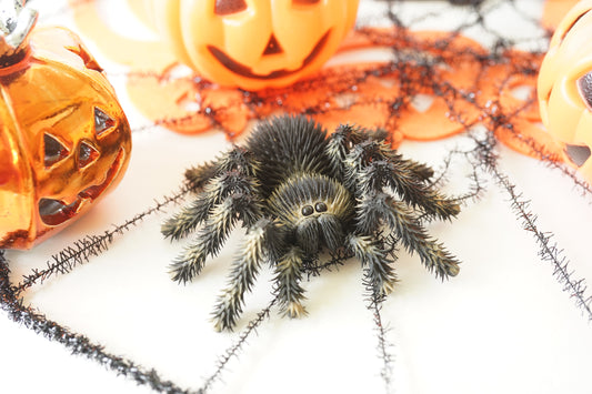 Lifelike Spider Toy | Scary Tarantula Model | Halloween Gift - CUBO Design