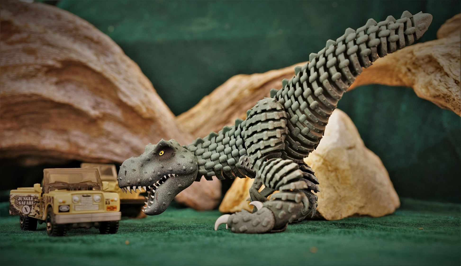 Therapod Dinosaur Figure - CUBO Design